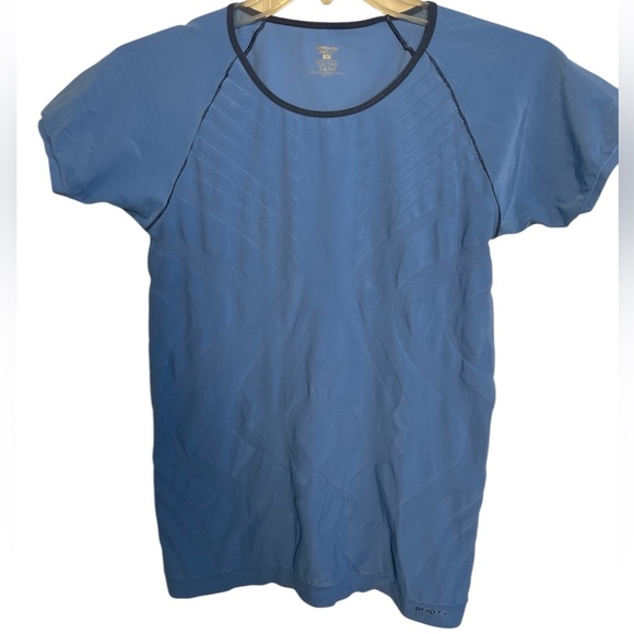 🔥🔥🔥🔥🔥🔥🔥 SALE 🔥🔥🔥🔥🔥Patagonia Capilene Women’s Blue Short Sleeve Tee - Picture 1 of 8